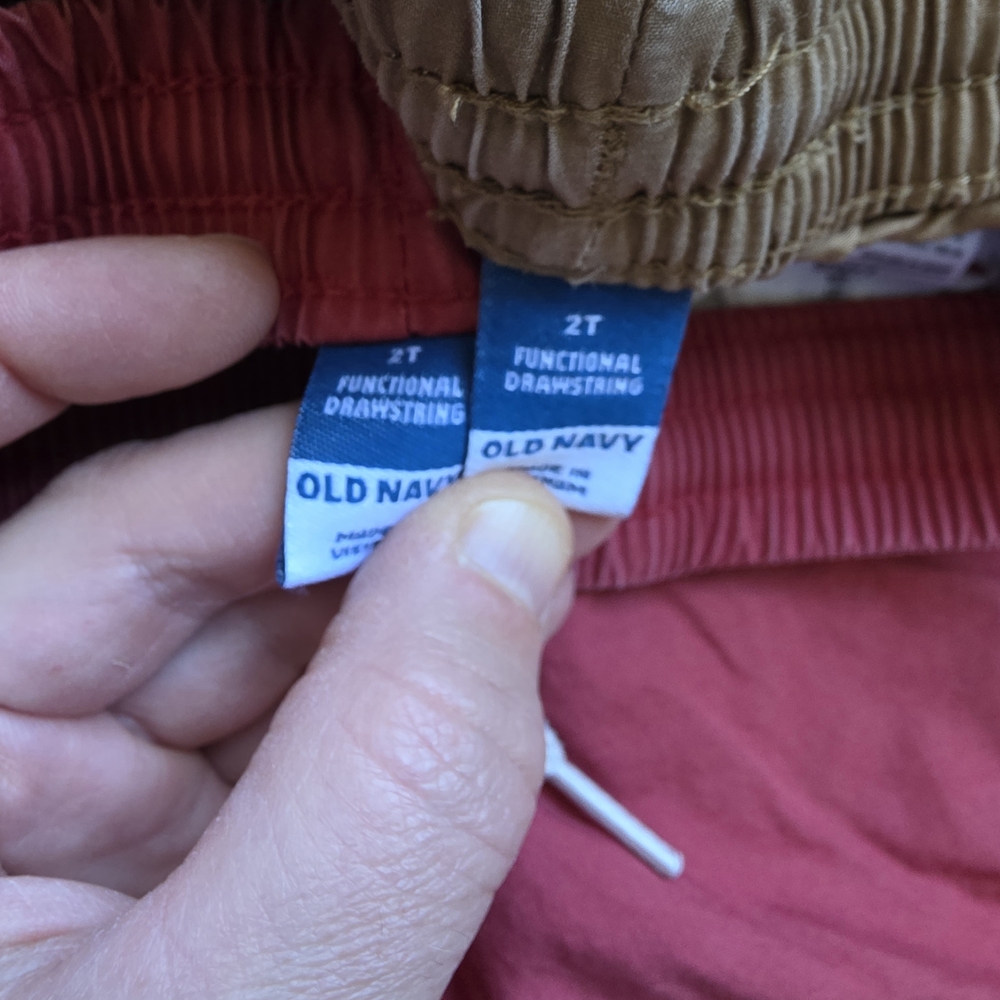 Old Navy Drawstring Shorts Set - Picture 2 of 5